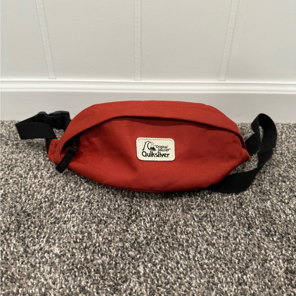 Quiksilver Brick Red Belt Bag